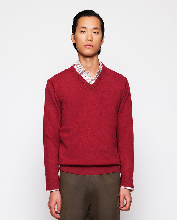 Burgundy lambswool knit V neck jumper