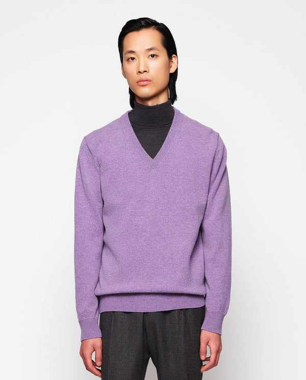 Purple lambswool jumper (V neck) by MIRTO