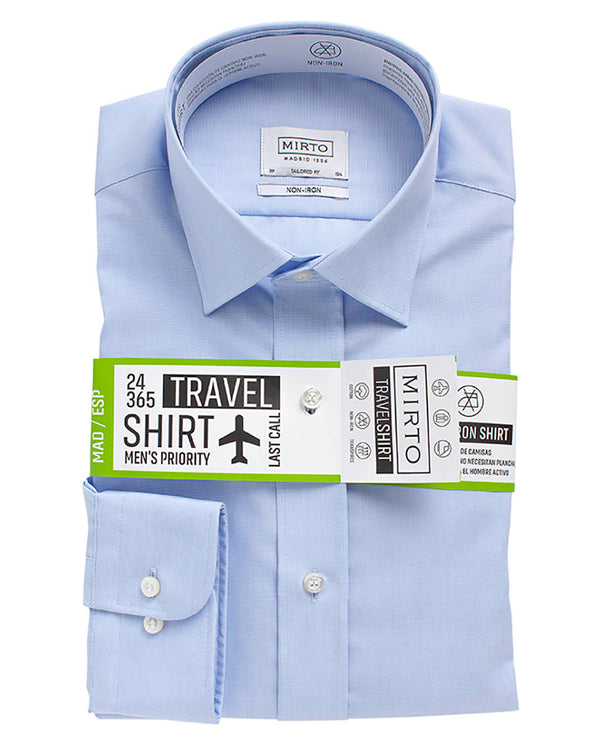 Blue spread-collar tailored-fit travel-shirt