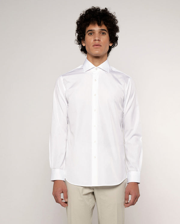 Spread collar white-poplin dress shirt