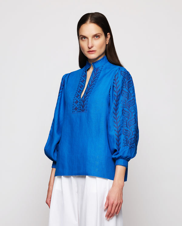 Blue linen embroidered top by MIRTO