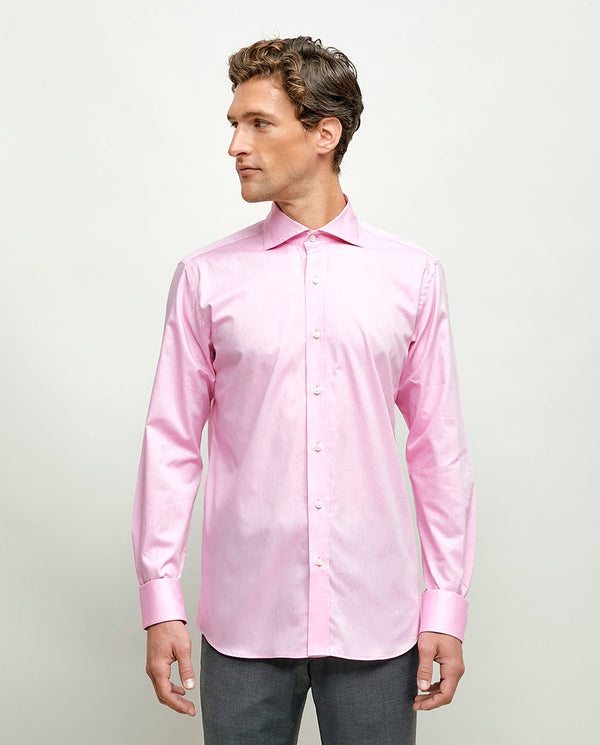 Cut-away collar tailored fit shirt